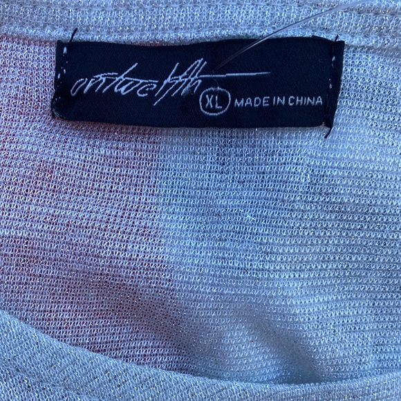 $5/25 OnTwelfth Shimmer Frilly Sleeve Whimsical Sweater - Picture 4 of 7